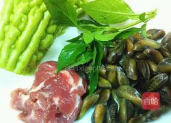 清凉薄壳苦瓜汤的做法图解1