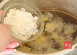 银耳蜜枣汤的做法图解5