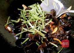 木耳炒豆腐的做法图解7