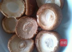 油炸香菇的做法图解1