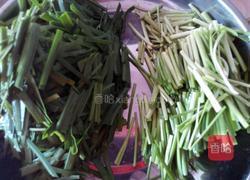 韭菜鸡蛋的做法图解2