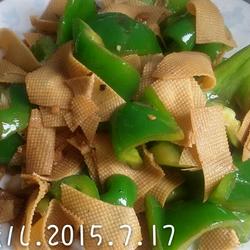 豆皮尖椒的做法[图]