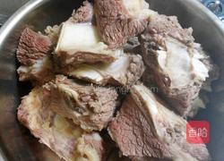 啤酒土豆烧牛排的做法图解1