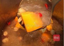 木瓜莲子银耳羹的做法图解7