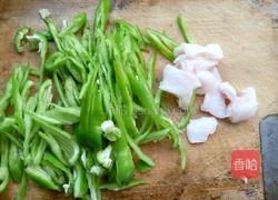 肉丝青椒豇豆的做法图解1