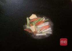 西兰花炒鲜鱿的做法图解9