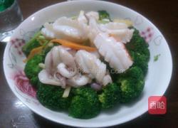 西兰花炒鲜鱿的做法图解11