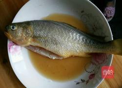 清蒸小黄鱼的做法图解1