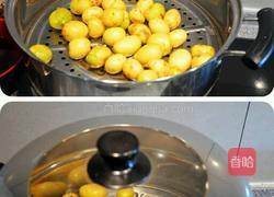 蒜泥酱香小土豆的做法图解1