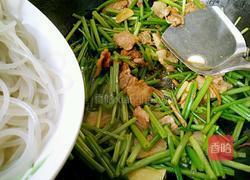 芹菜炒粉条的做法图解7
