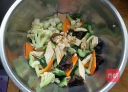 凉拌素什锦的做法图解10