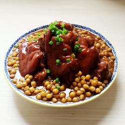 黄豆猪脚的做法[图]