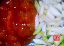 番茄酱烧丝瓜的做法图解1
