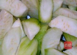 番茄酱烧丝瓜的做法图解3