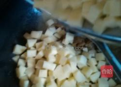 咖喱土豆鸡肉饭的做法图解7