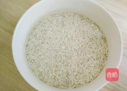 生滚鱿鱼粥的做法图解1