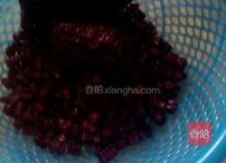 黑玉米粥的做法图解1