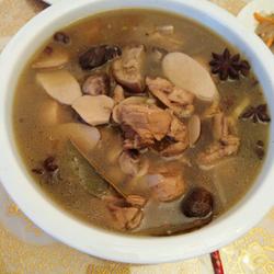 鲜菇红枣鸡汤的做法[图]