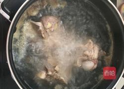 香菇大骨汤的做法图解3