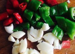 毛豆花生炖鸭腿的做法图解4