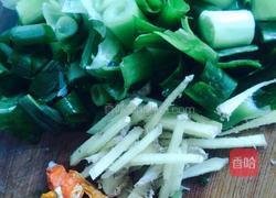 毛豆花生炖鸭腿的做法图解5