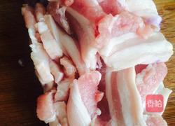 秋葵小炒肉的做法图解1