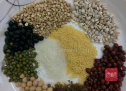 养生杂粮粥的做法图解1