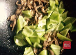 鸡胗炒尖椒（原创）的做法图解5