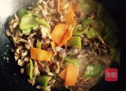 鸡胗炒尖椒（原创）的做法图解7