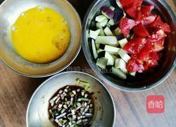 西红柿鸡蛋茄子疙瘩汤的做法图解1