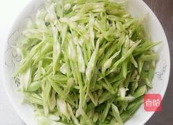 清炒豆角丝的做法图解1