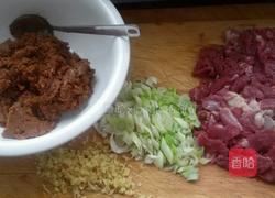 老北京炸酱面的做法图解1