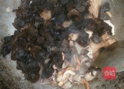 木耳炒肉的做法图解5