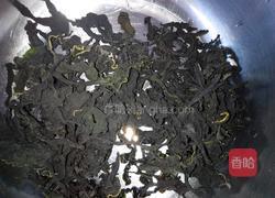 凉拌裙带菜的做法图解1