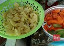 土豆烧鸡的做法图解1