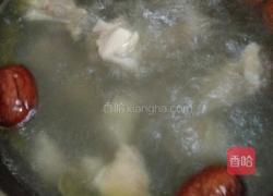 山药胡萝卜鸡汤的做法图解1