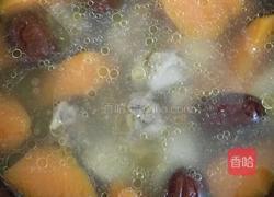山药胡萝卜鸡汤的做法图解2