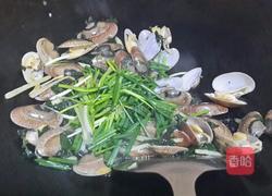 紫苏炒花甲的做法图解7