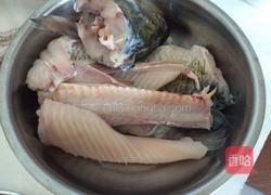 酸菜鱼的做法图解1