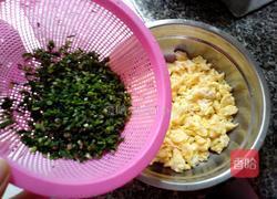 木耳韭菜鸡蛋包子的做法图解15