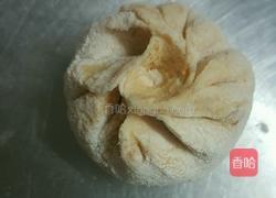 胡萝卜葱香包的做法图解13