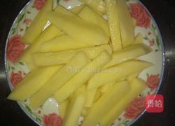 干煸土豆条的做法图解1