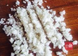 凉拌西瓜皮的做法图解3