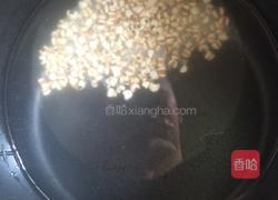 薏米粥的做法图解2