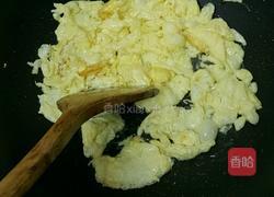 韭菜芯炒蛋花的做法图解4