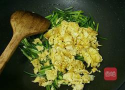 韭菜芯炒蛋花的做法图解6