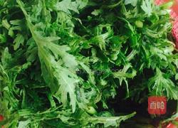 蒜香茼蒿的做法图解2