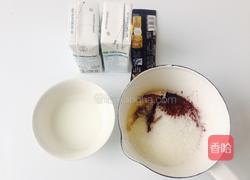 牛奶巧克力雪糕的做法图解1