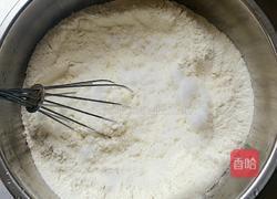 原味苏打饼干的做法图解1