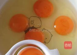 Hello Kitty蛋糕卷的做法图解1
